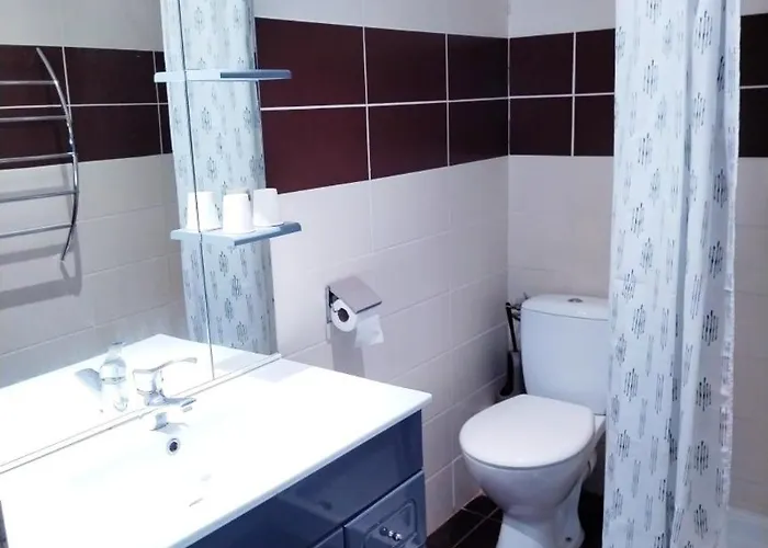 Апартаменты Du Donjon Chocolat Bournazel (Aveyron)